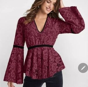 NWOT VENUS 18 lace bell sleeve blouse